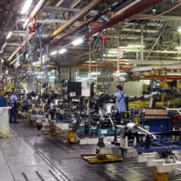 Indústria brasileira cresce 0,7% em abril e registra quarto mês consecutivo de alta