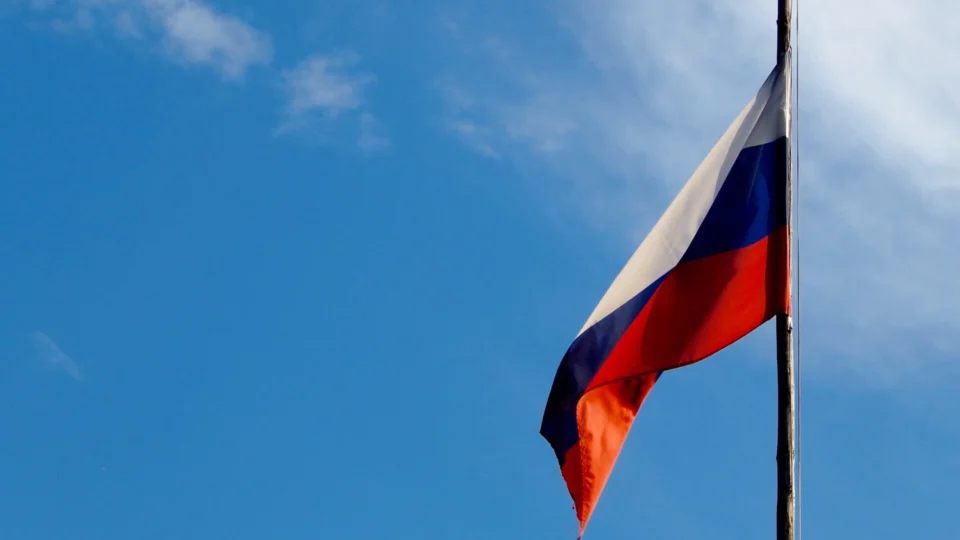 Gazprom suspende envio de gás russo para a Europa por gasoduto que atravessa a Polônia