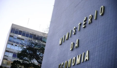 Próximo presidente do Brasil terá que lidar com uma ‘economia em apuros’, indicam projeções