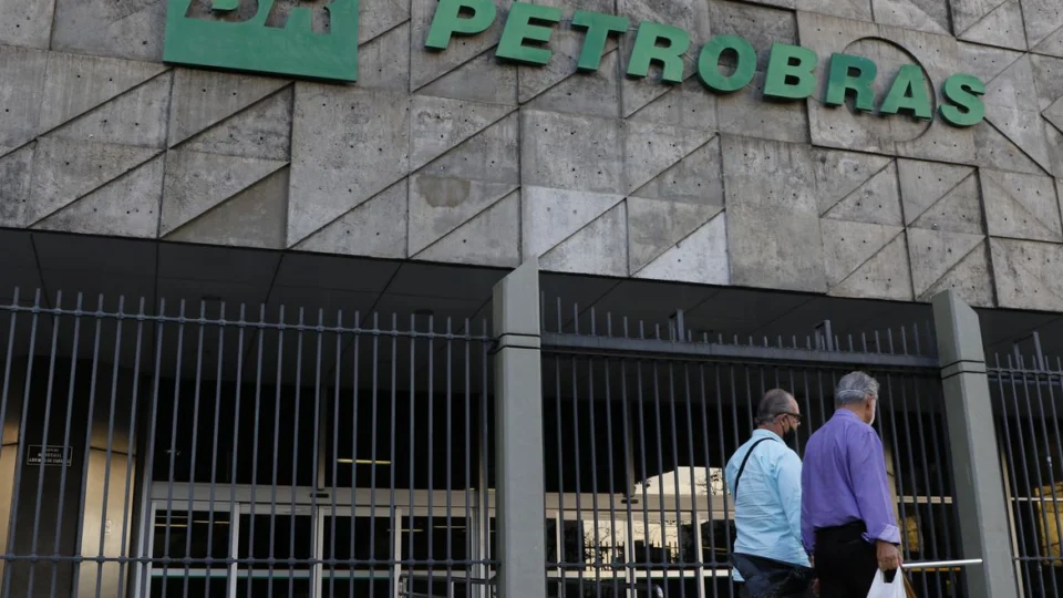 Governo sofre derrota na renovação do conselho de administração da Petrobras