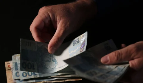 Balança de pagamentos mostra redução de déficit e aumento do investimento direto