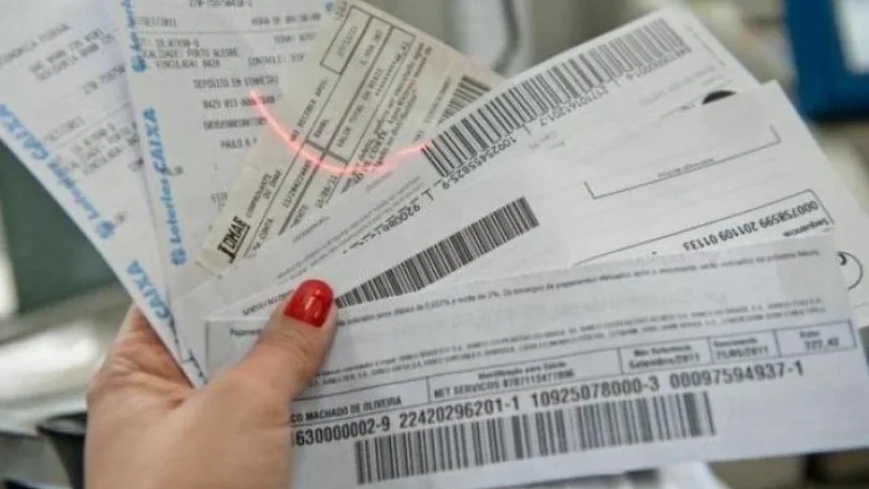 Inadimplência atinge recorde e revela mudança nas prioridades de pagamento