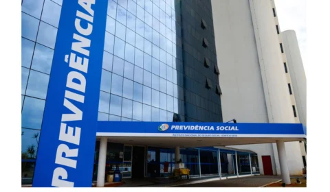 INSS antecipa pagamento de aposentados e pensionistas em março