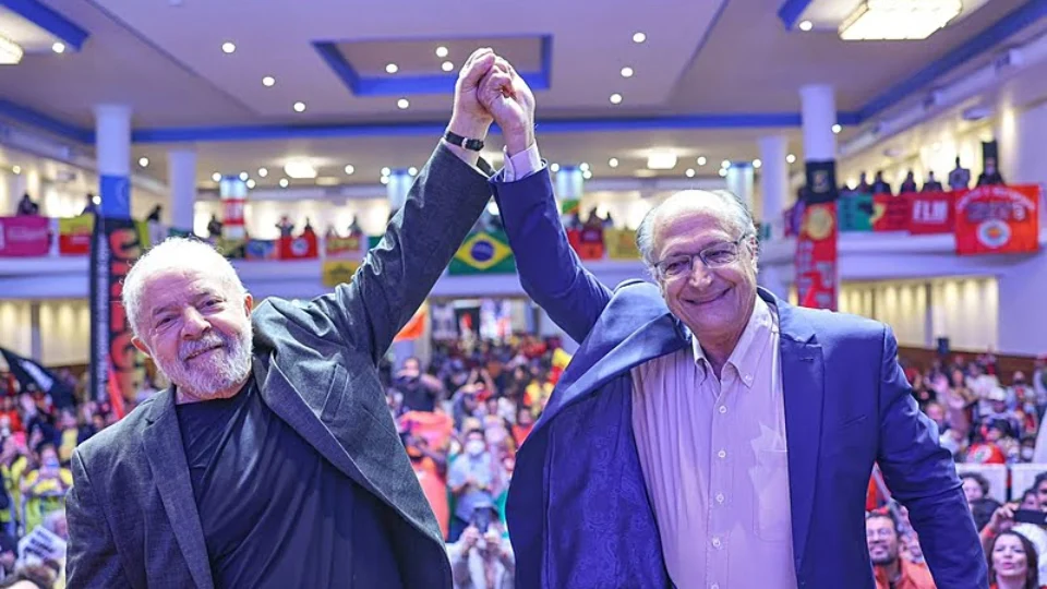 Com saída de Doria, Lula cresce cinco pontos e vence eleição no 1º turno, diz pesquisa FSB/BTG
