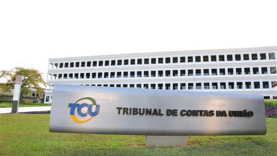 Presidente do TCU avalia reforma administrativa como bomba prestes a explodir