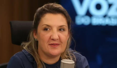 Flávio vai excluir beneficiários do Bolsa Família em 2 anos, diz coordenadora da campanha