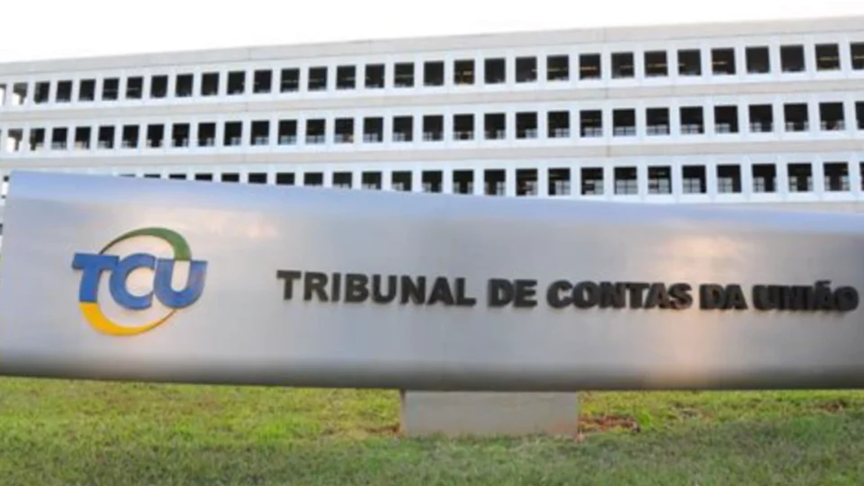 Governo tem quase 40% das obras paralisadas que, em valores, somam R$ 2,72 bi, segundo dados de técnicos do TCU