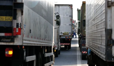 Líderes caminhoneiros rejeitam ideia de greve em apoio a Bolsonaro