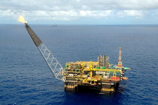 gás natural, suspensão de contratos, distribuição de dividendos, dividendos da Petrobras, lucro da petrobras, pré-sal, escassez de combustíveis, alta de impostos, política de dividendos