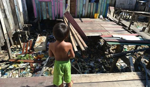 Enquanto Brasil volta para o mapa da fome, aumenta para 55 o número de super-ricos no país