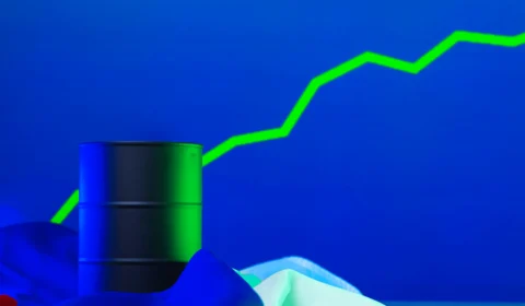 Líderes europeu comemoram embargo ao petróleo russo, mas população deve sofrer com alta dos preços