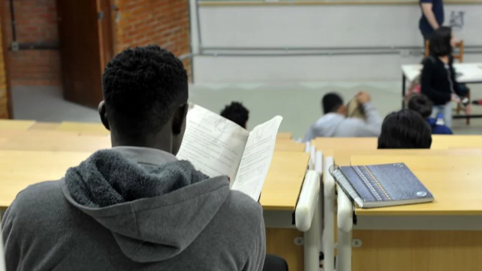 Cortes na educação devem atingir universidades federais de novo em 2023. Instituições terão apenas R$ 5,39 bi para gastar