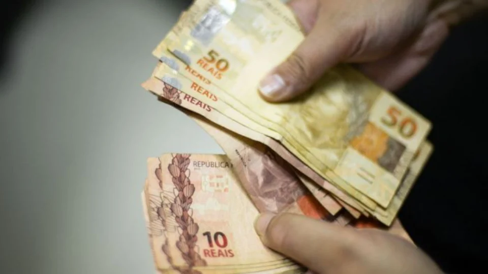 Contas públicas sofrerão bloqueio adicional de R$ 1,5 bilhão para cumprir o teto de gastos