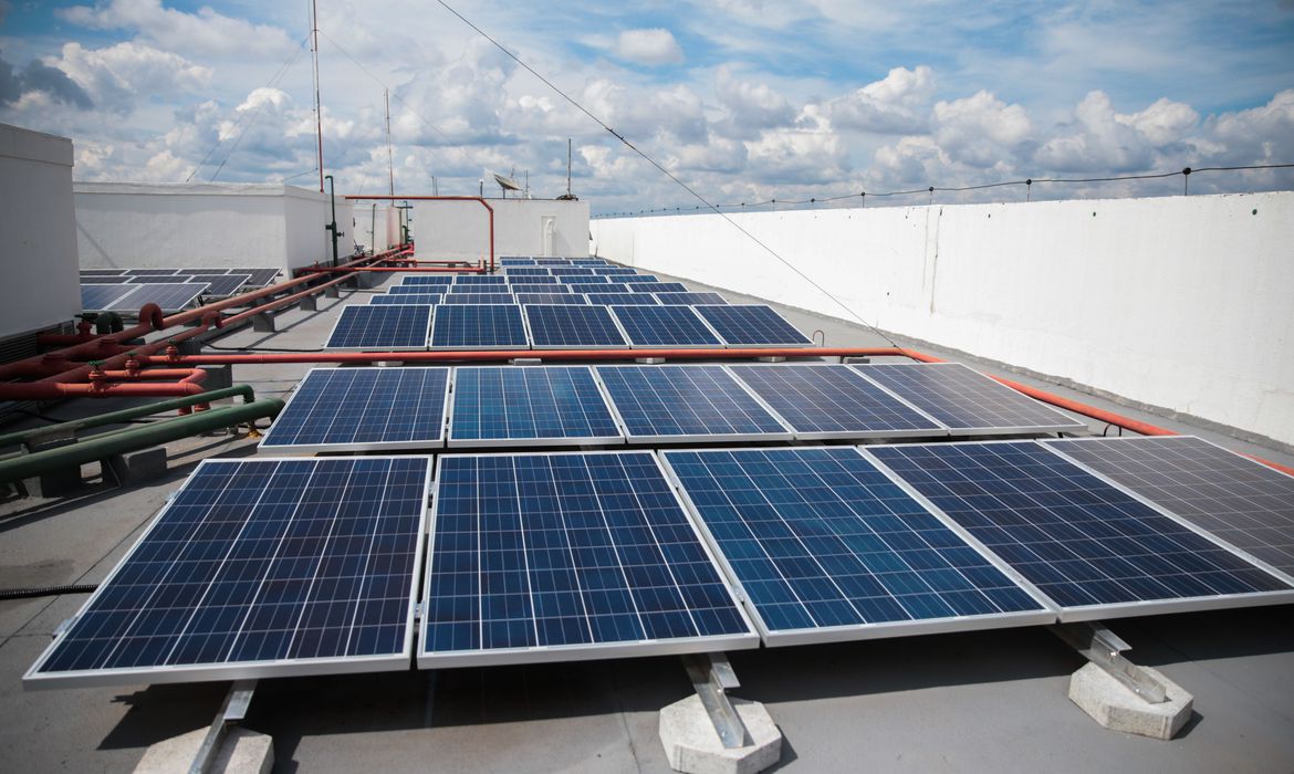 fazer investimentos, energia solar, energia renovável