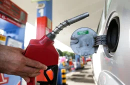 Gasolina com 32% de etanol chega aos postos neste sábado; saiba como proteger seu carro
