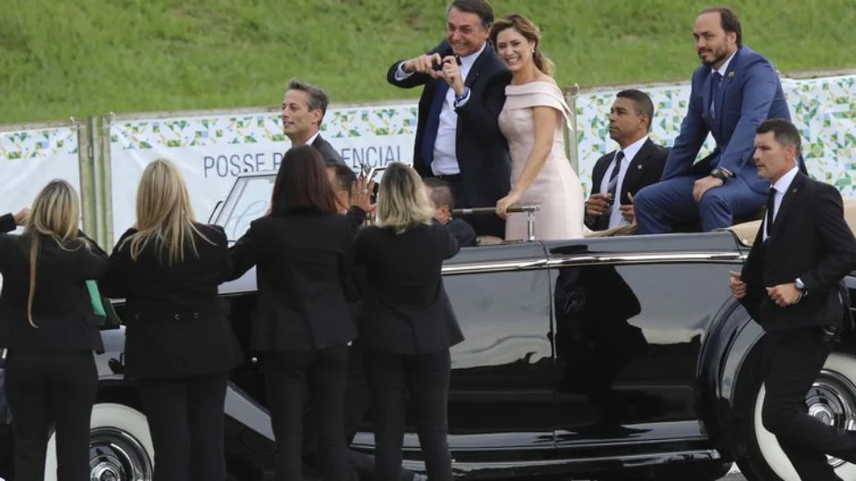 Notícia dada em primeira mão pelo ICL envolve Jair e Michelle Bolsonaro em nova trama com pedras preciosas