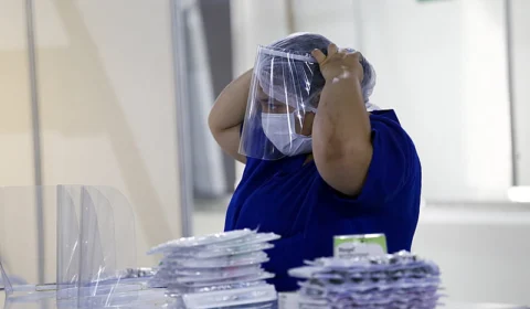 Senado aprova uso de fundo de combate à Covid-19 para o pagamento do piso da enfermagem, mas não apresenta solução de longo prazo
