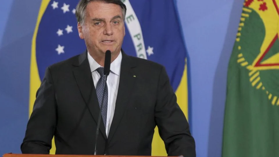Bolsonaro depõe por três horas à Polícia Federal sobre joias sauditas. Teor de depoimento está sob sigilo