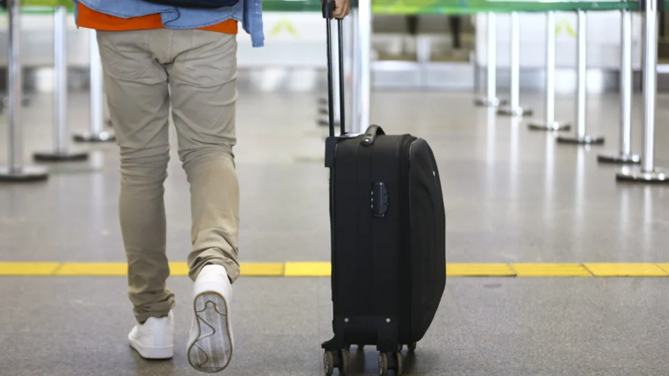 Pacote de socorro às companhias aéreas pode chegar a R$ 6 bilhões. Mercadante defende crédito do BNDES via fundo garantidor
