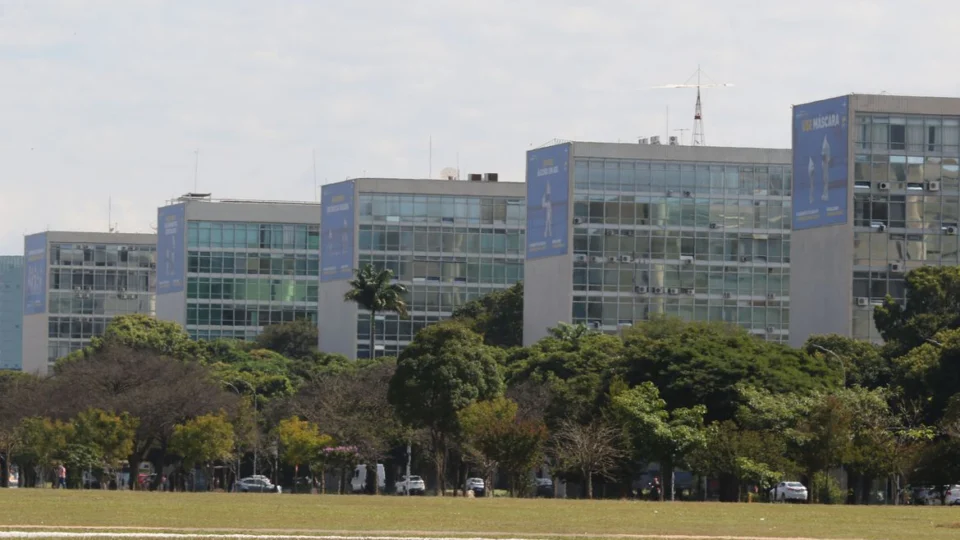 Dados do contingenciamento de R$ 2,63 bilhões do orçamento se tornam públicos após pedido via Lei de Acesso à Informação