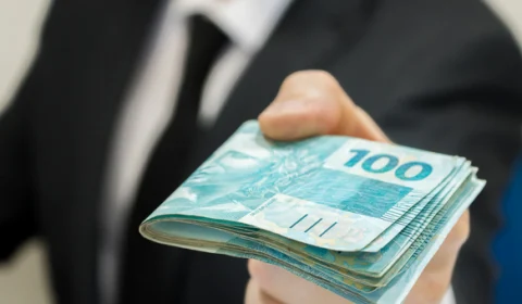 Durante campanha, governo aumentou em R$ 21 bilhões repasses de dinheiro público para beneficiários de programas sociais