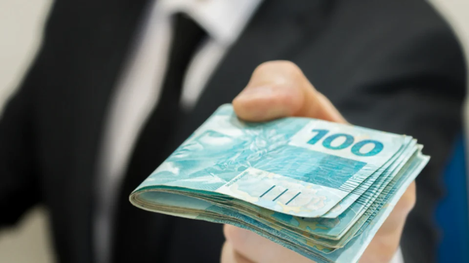 Durante campanha, governo aumentou em R$ 21 bilhões repasses de dinheiro público para beneficiários de programas sociais