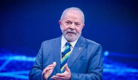 Agenda do governo de transição necessita de R$ 175 bilhões acima do teto para viabilizar políticas públicas fundamentais. Equipe de Lula negocia instrumentos