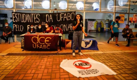 Estudantes vão às ruas na terça (18) contra os cortes na educação e a corrupção no governo Bolsonaro