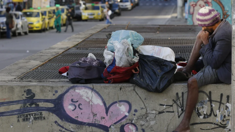 Governo tem 120 dias para implementar uma política nacional para a população em situação de rua