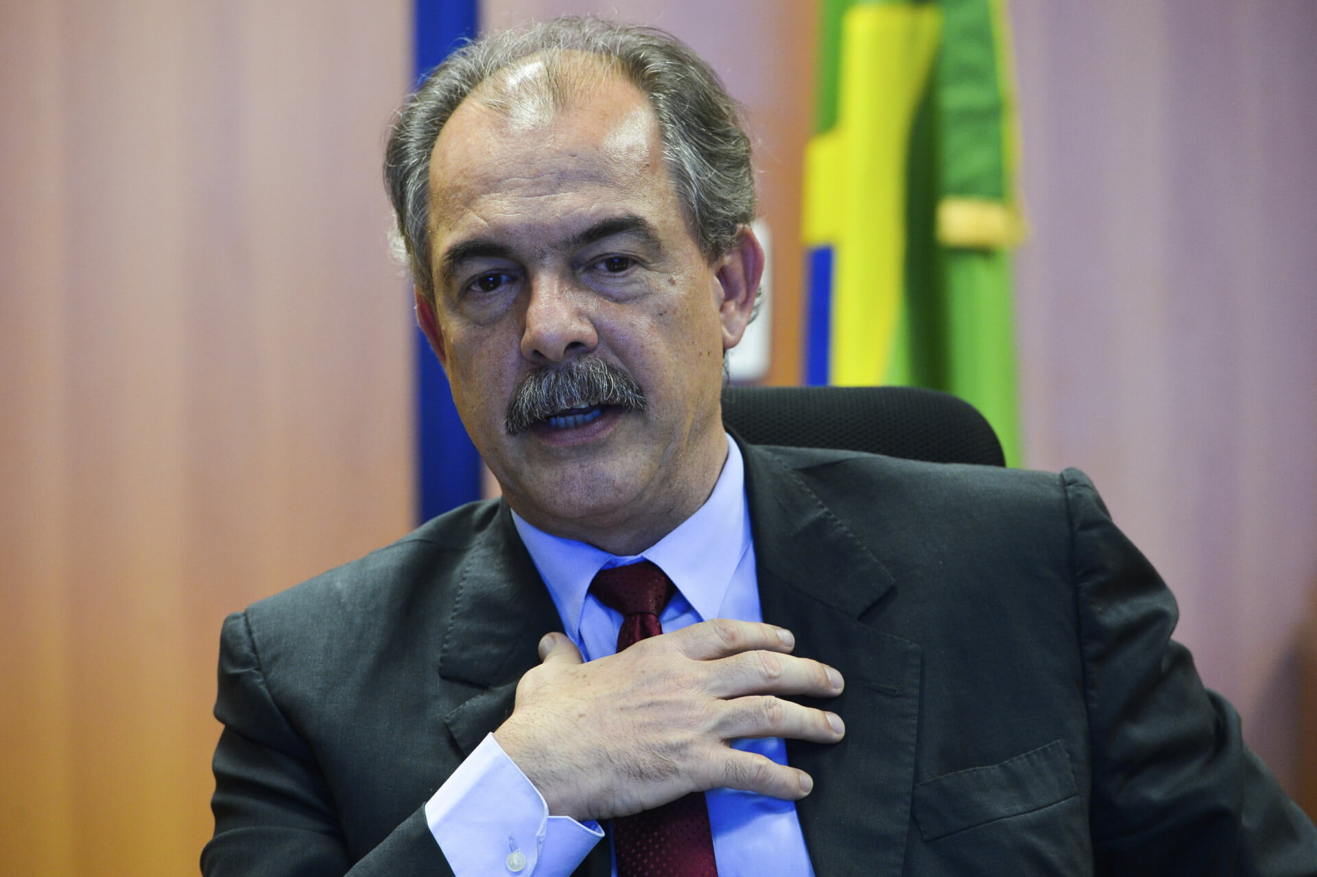 Ministro da Fazenda, indicado pelo PT, lei das estatais