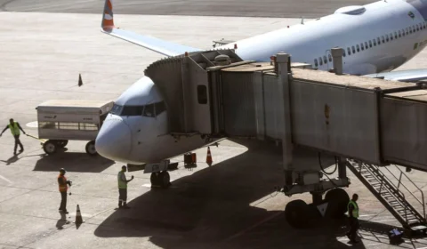 Proposta das empresas é rejeitada e greve dos aeronautas chega ao quinto dia nesta sexta
