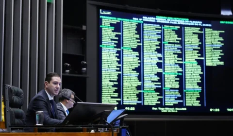 Votação da PEC da Transição é garantida após acordo entre Congresso e governo eleito. Proposta teve prazo reduzido de dois para um ano