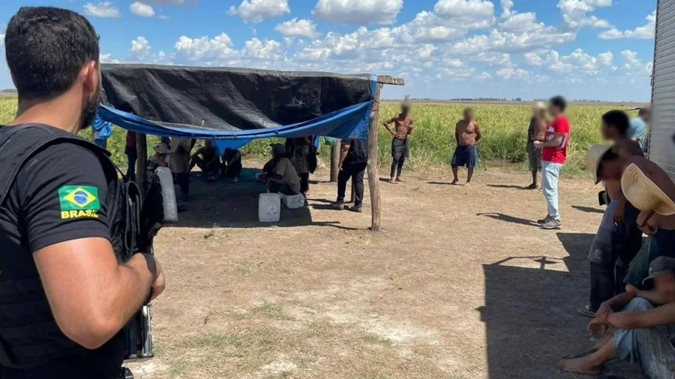 Governo atualiza lista suja do trabalho escravo; nome do cantor Leonardo é incluído