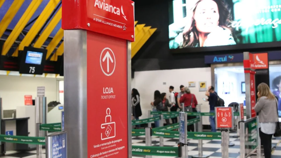 Governo lança programa Voa Brasil, com passagens a R$ 200 para aposentados do INSS. Veja as regras