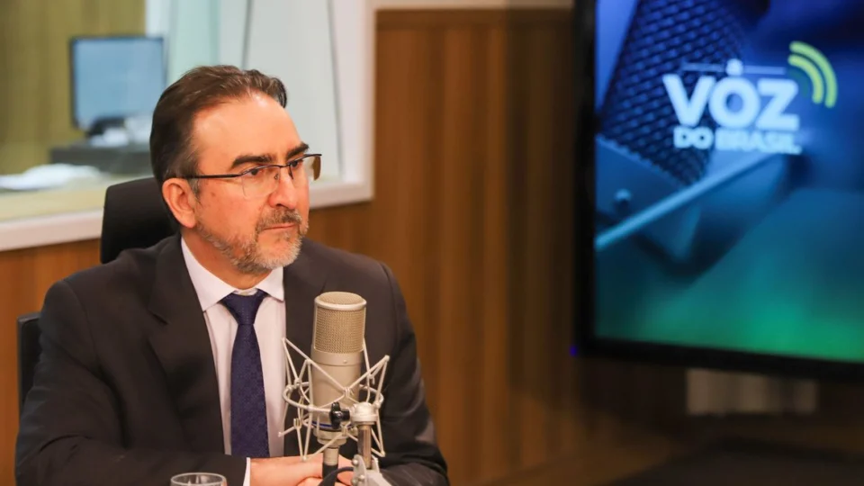 Governo estuda cashback de imposto sobre alimentos e cesta básica