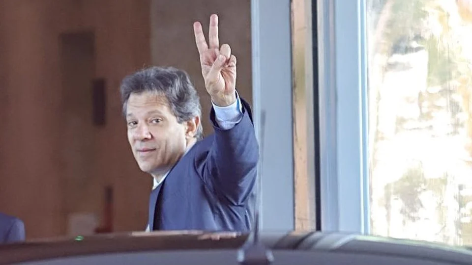 Haddad comemora melhora da nota de crédito do país pela S&P: ‘É uma mudança de viés e rota. Muito significativo’