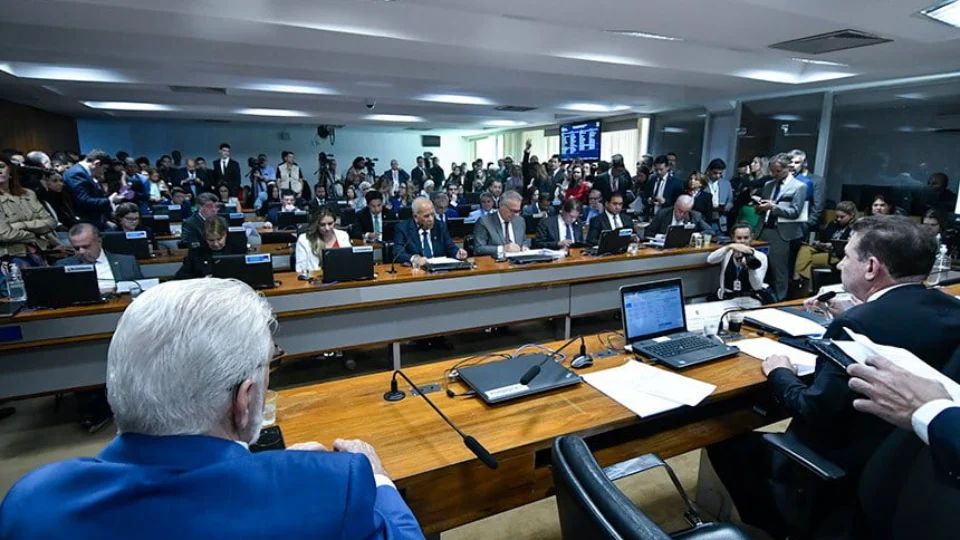 Senadores adiam para a semana que vem votação de relatório da desoneração da folha de pagamentos