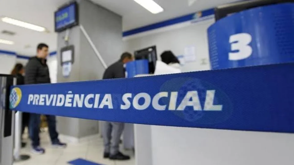 Aposentados e pensionistas relatam que fraudes do INSS começaram antes de 2019