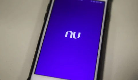 Nubank e C6 vão participar do Desenrola Brasil; número de desnegativados pode chegar a 2,5 milhões