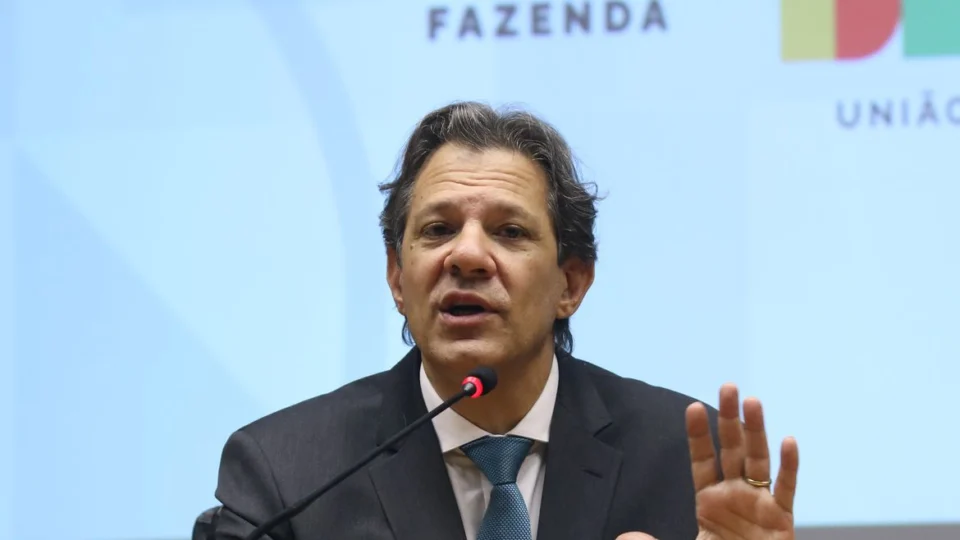 Haddad fala em ‘botar ordem’ no Perse e encomenda relatório sobre renúncias fiscais do programa à Receita