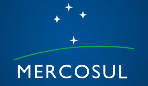 Em meio ao tarifaço dos EUA, Reino Unido quer acordo com o Mercosul