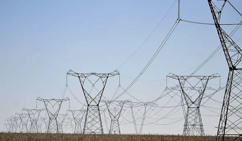 Prévia da inflação é de 0,54% em outubro com disparada da energia elétrica