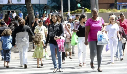 Brasil atinge menor nível de pobreza e desigualdade em 30 anos, aponta Ipea