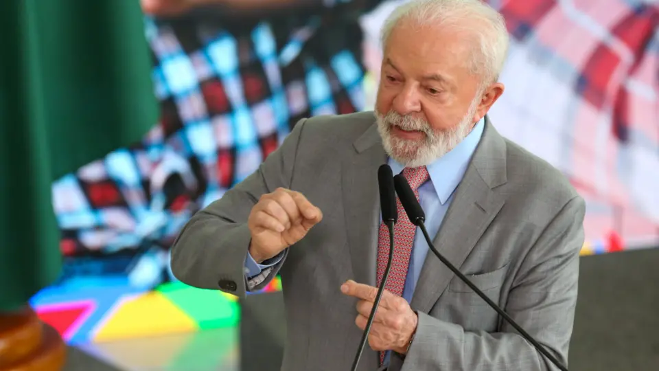 Quaest em 4 estados: 51% aprovam governo Lula; MG tem o maior índice