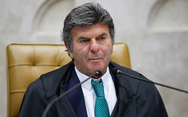 Diálogos indicam que Vorcaro usou empresas para bancar homenagem a Fux em NY