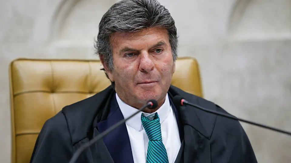 Fux pede que o STF se ajoelhe para o trator do golpe passar por cima
