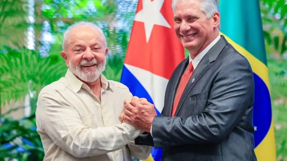EUA impõem novas sanções ao presidente cubano e a integrantes da família Castro