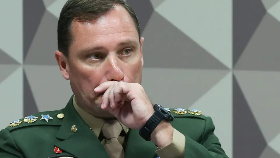 Defesa de Cid se diz traída por PGR e nega mudança de versões em delação