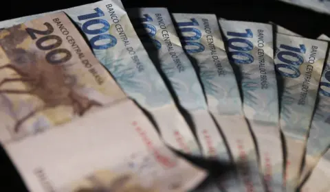 Economia brasileira crescerá 2,89% em 2023, projeta mercado 