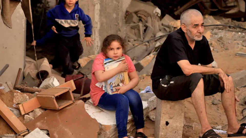 Número de mortos por Israel em Gaza passa de 5 mil, cerca de 2 mil são crianças